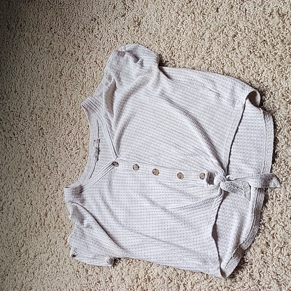 tan pink republic t shirt